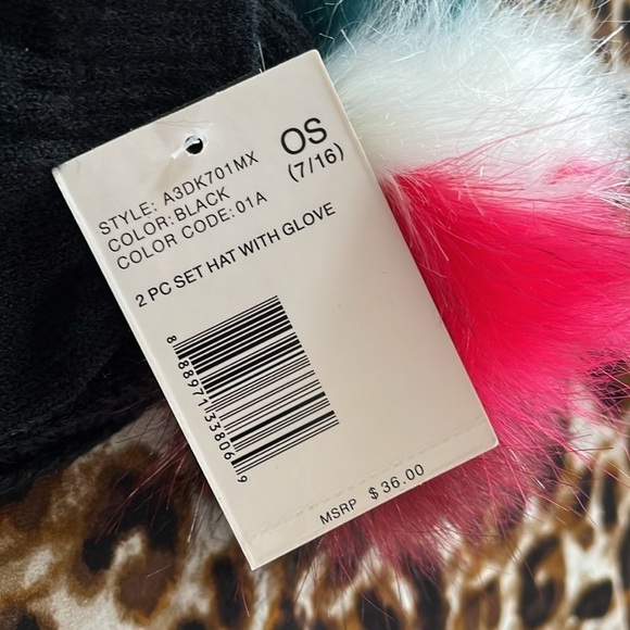 Brand New DKNY Black Knit Hat & Touchscreen Gloves Set Multicolored Faux Fur Pom - Picture 8 of 13